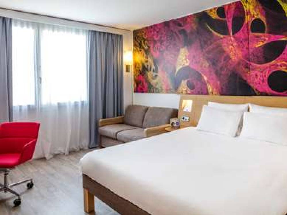 Novotel Barcelona Cornella 10