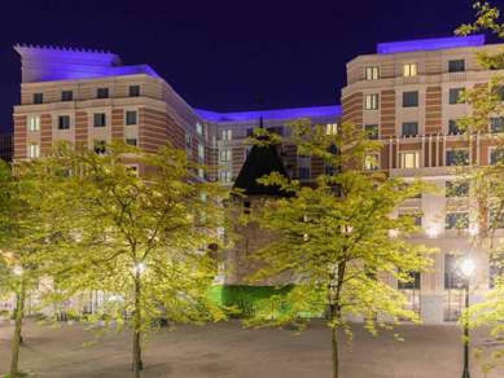 Novotel Brussels City Centre 1