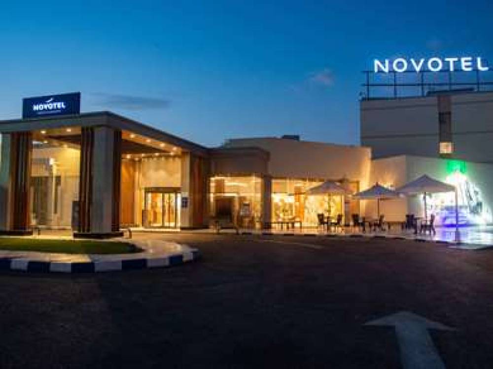 Novotel Cairo Airport 2