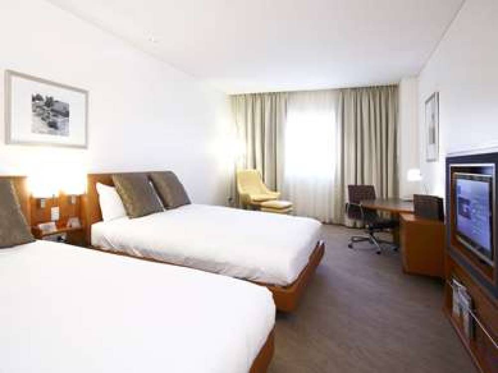 Novotel Canberra 3