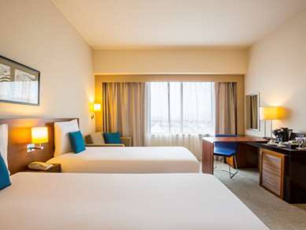 Novotel Dubai Deira City Centre 10