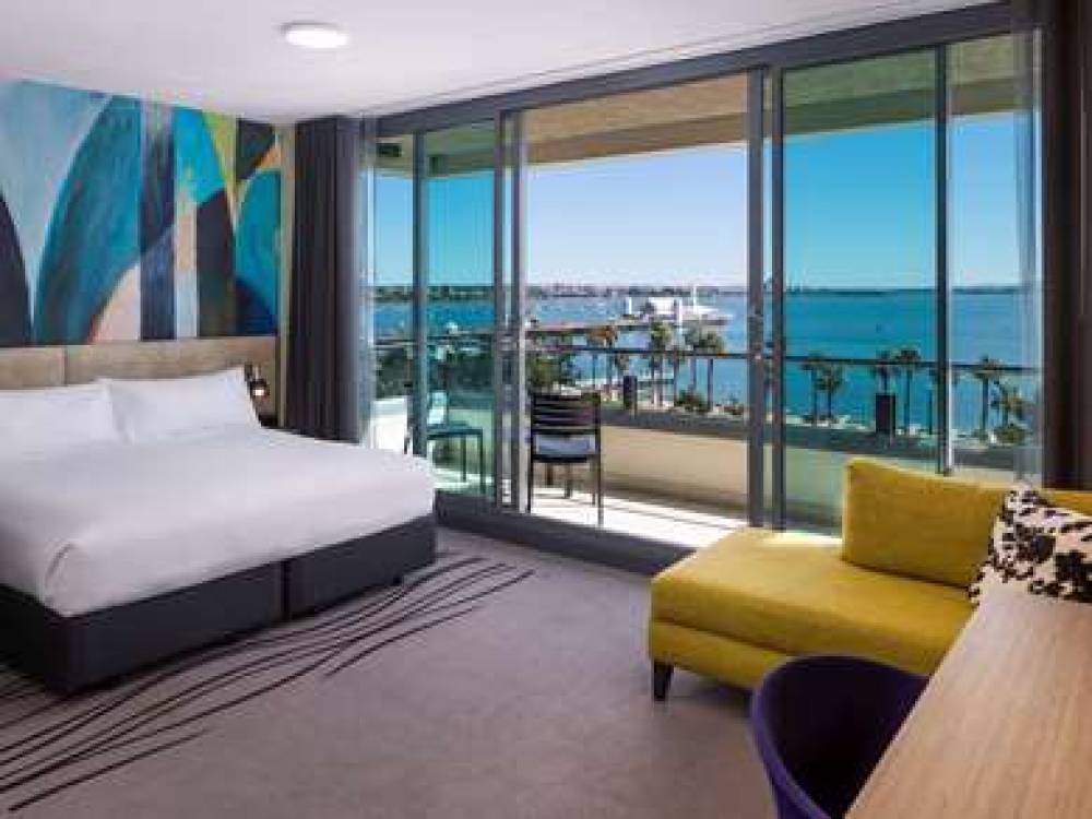 Novotel Geelong 9