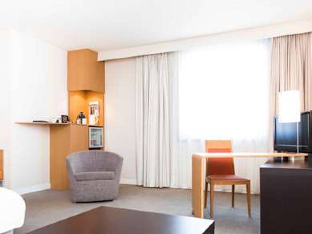 Novotel Grenoble Centre 10