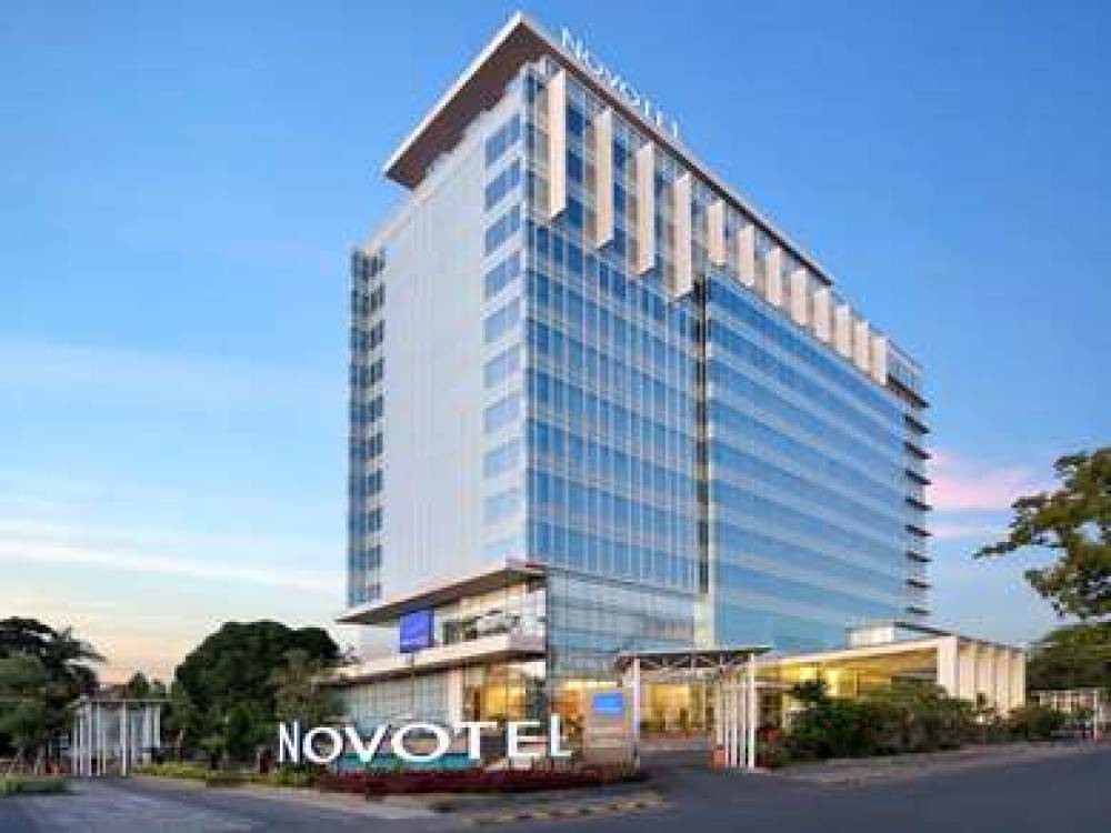 Novotel Makassar Grand Shayla 1