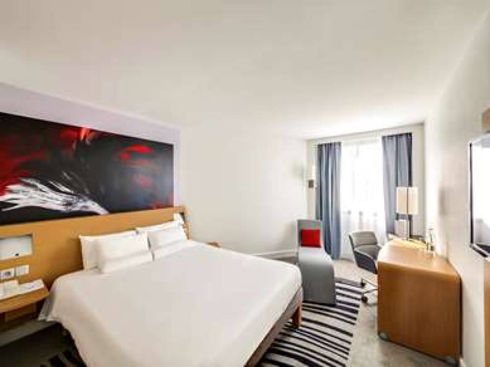 Novotel Paris Centre Gare Montparnasse 10