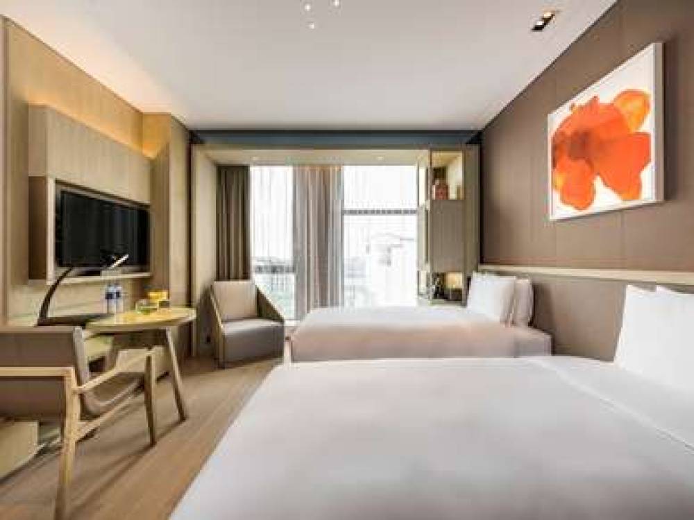 Novotel Shanghai Clover 10