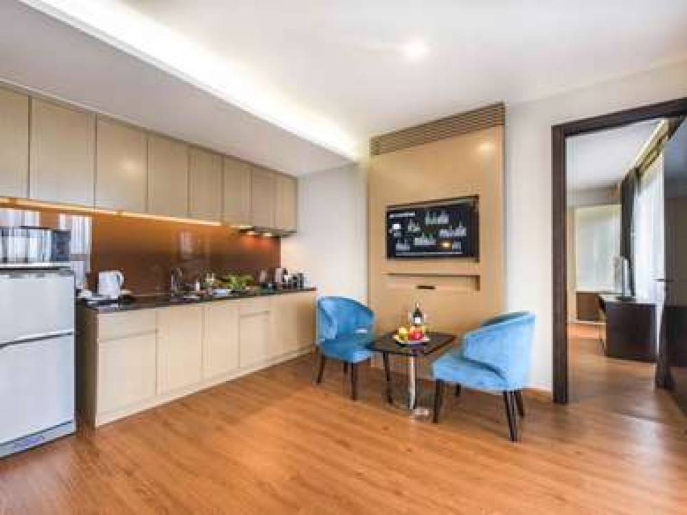 Novotel Suites Hanoi 9