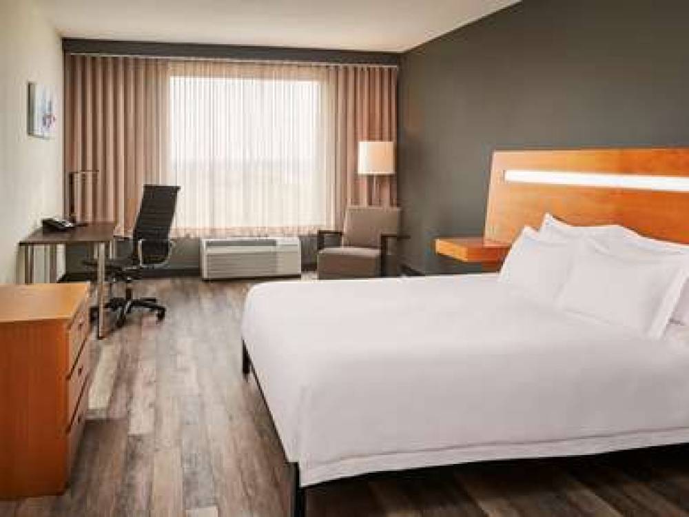 Novotel Toronto Vaughan 6