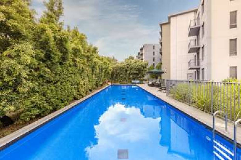 OAKS SYDNEY NORTH RYDE SUITES 2