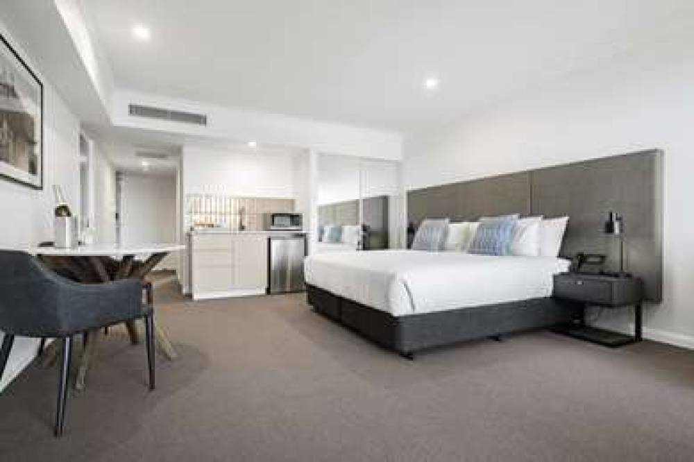 OAKS TOOWOOMBA HOTEL 8