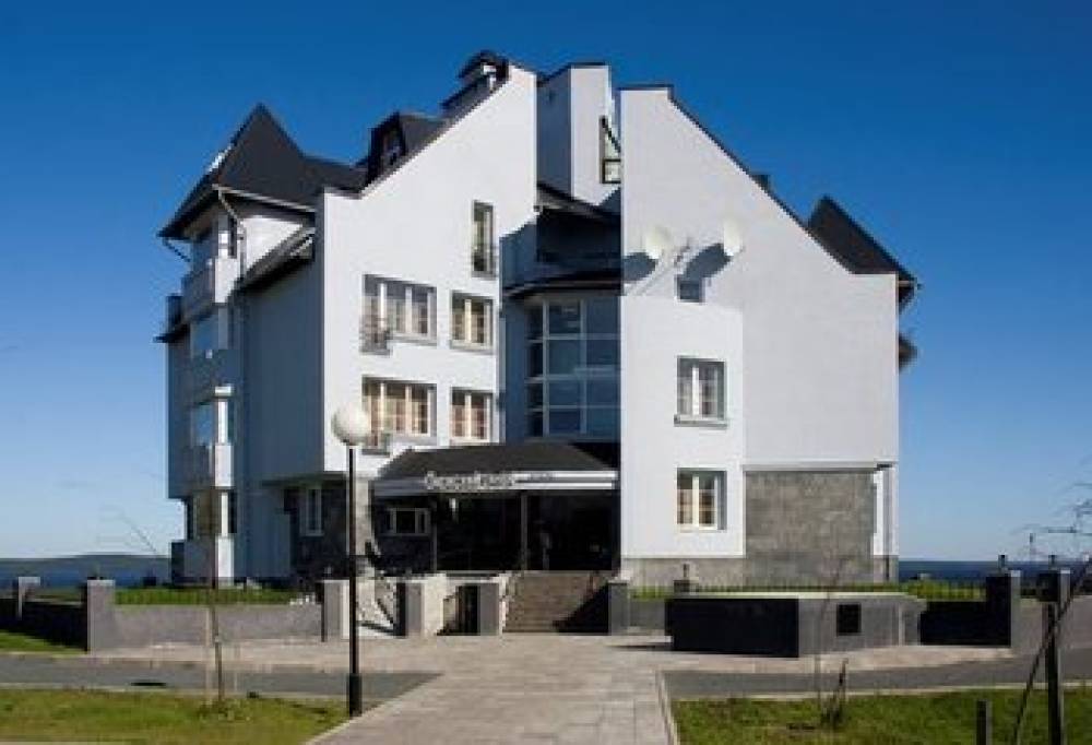 Onega Castle Hotel 1