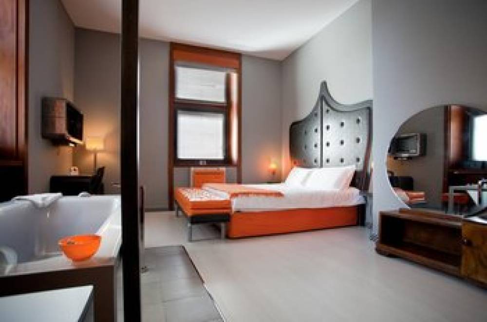 ORANGE HOTEL 5