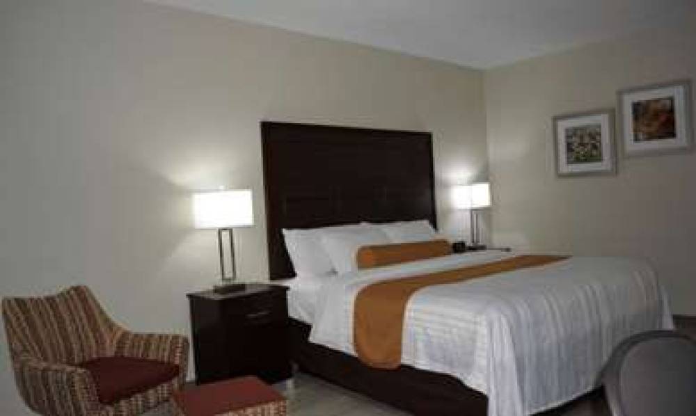 ORANGEWOOD INN AND SUITES K 6