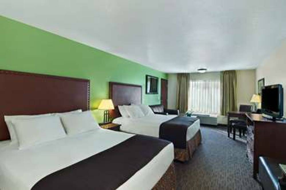 Oxford Suites Hermiston 5