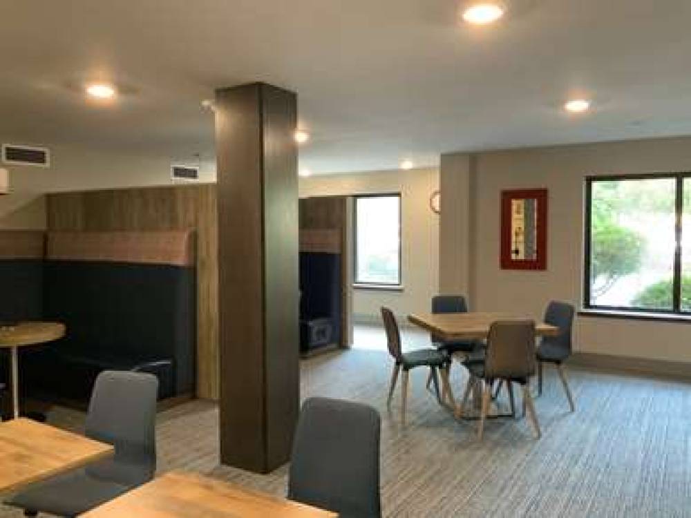 Oxford Suites Portland - Jantzen 4