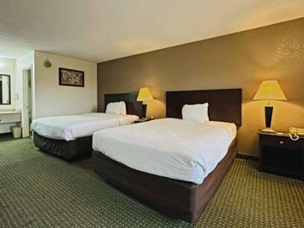 OYO HOTEL KANNAPOLIS 8