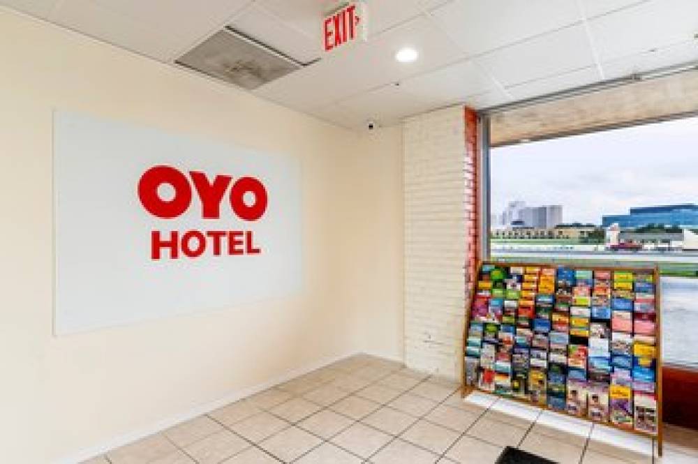 OYO HOTEL SAN ANTONIO LACKLAND 8