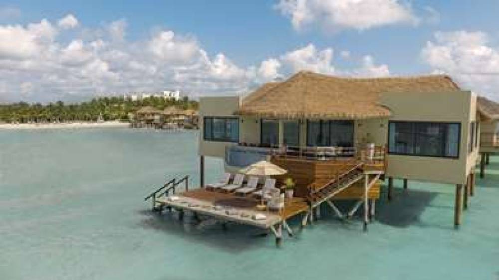 PALAFITOS OVERWATER BUNGALOWS 1