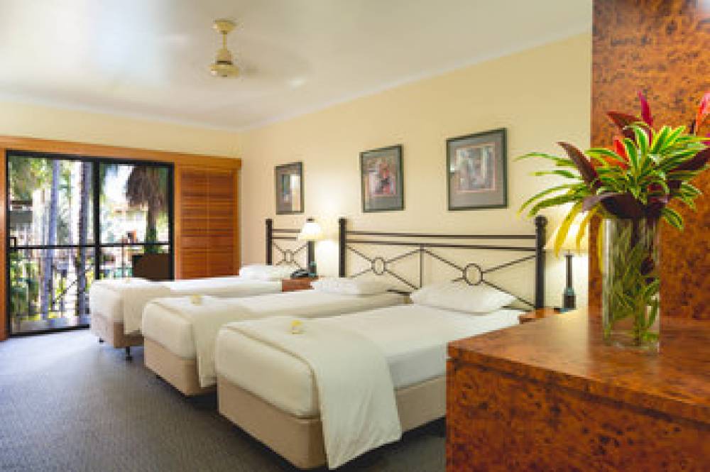 PALM ROYALE CAIRNS 6