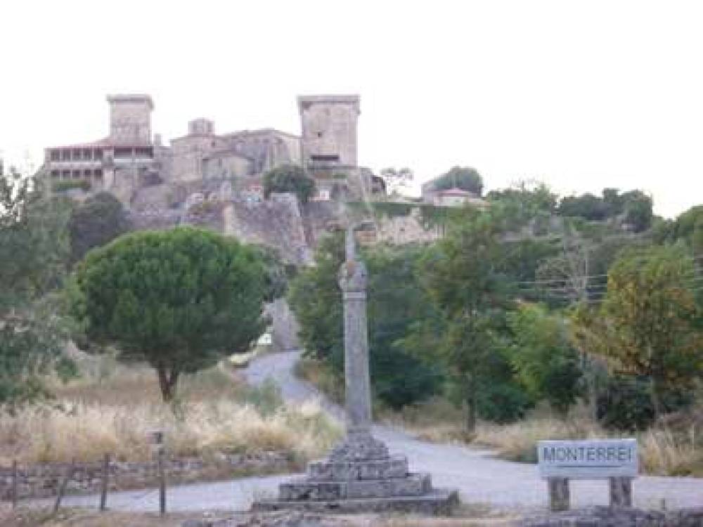 PARADOR CASTILLO DE MONTERREI 5