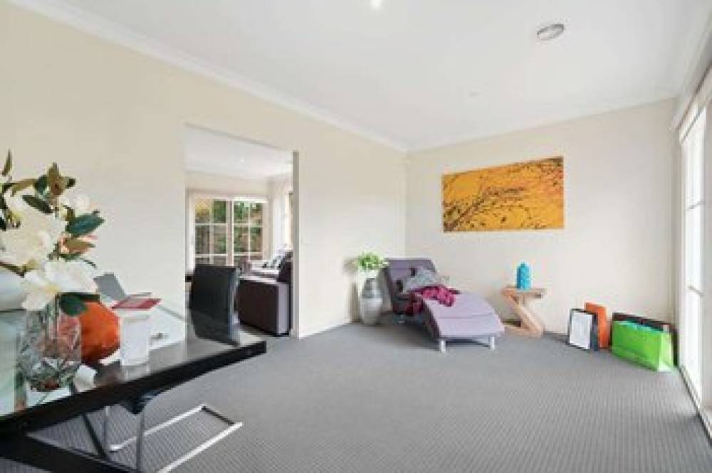 PARK AVENUE IKON GLEN WAVERLEY 5