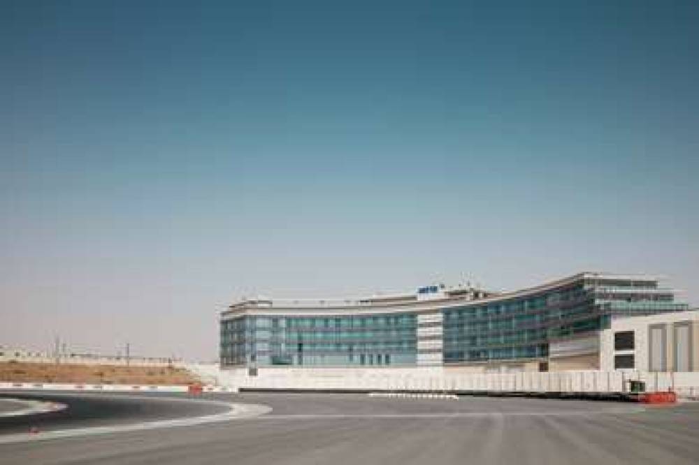 PARK INN BY RAD DUBAI MOTOR CITY 5