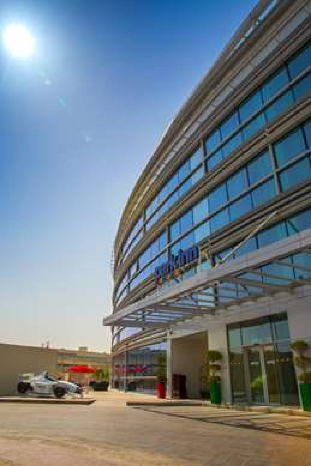 PARK INN BY RAD DUBAI MOTOR CITY 9