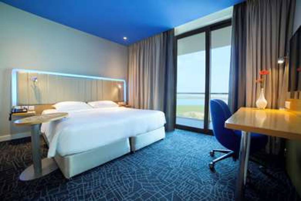 Park Inn By Radisson Abu Dhabi, Yas Island 10