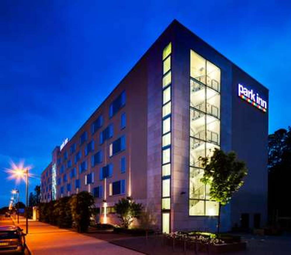 Park Inn By Radisson Frankfurt Airport 1