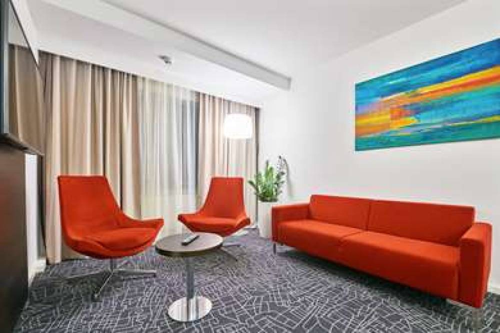 Park Inn By Radisson Kyiv Troyitska 6