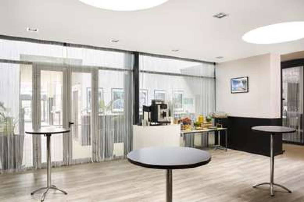 Park Inn By Radisson Liege Airport 9