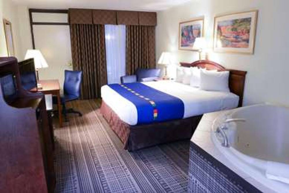 Park Inn By Radisson Sharon, PA 10