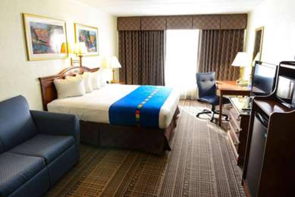 Park Inn By Radisson Sharon, PA 7