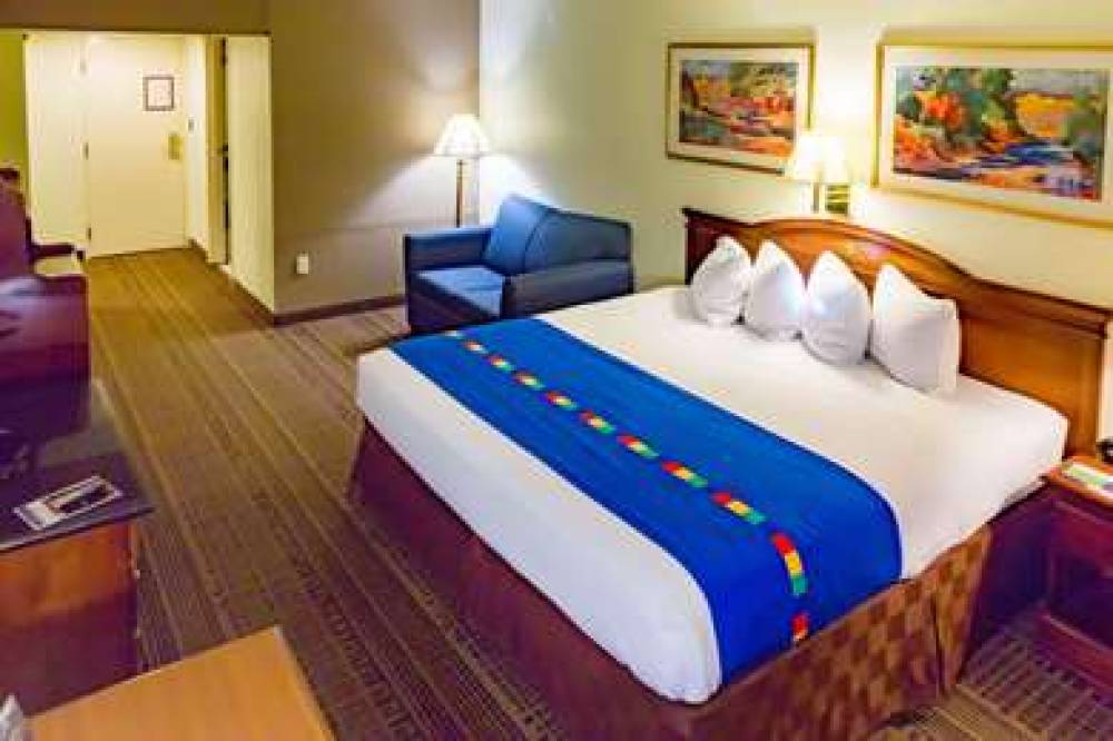 Park Inn By Radisson Sharon, PA 8