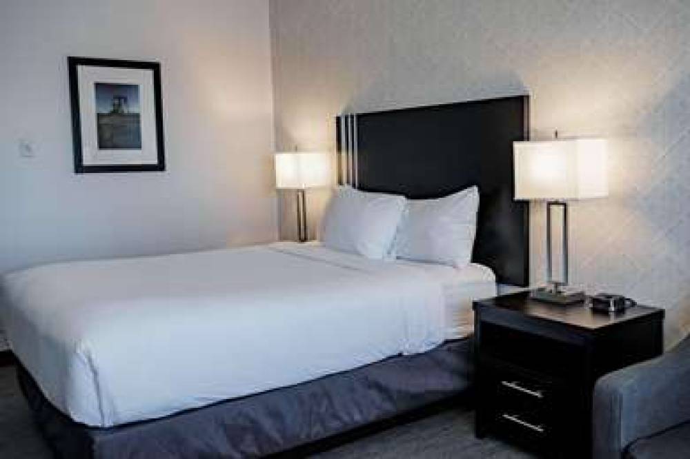 PARK INN LEDUC 3