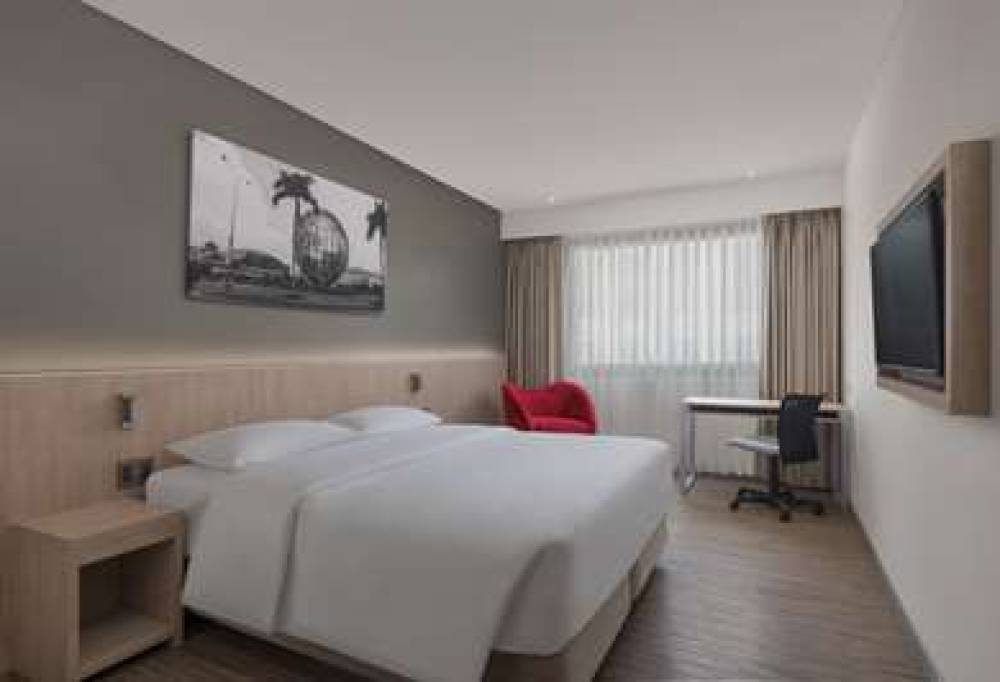 PARK INN NORTH EDSA 4