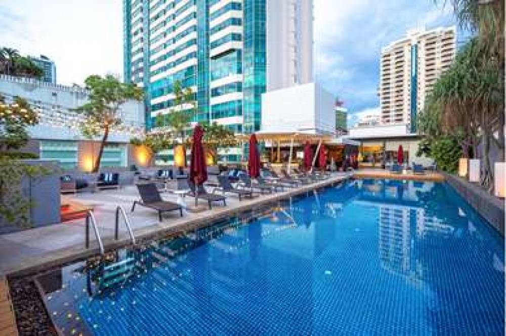 PARK PLAZA BANGKOK SOI 18 4