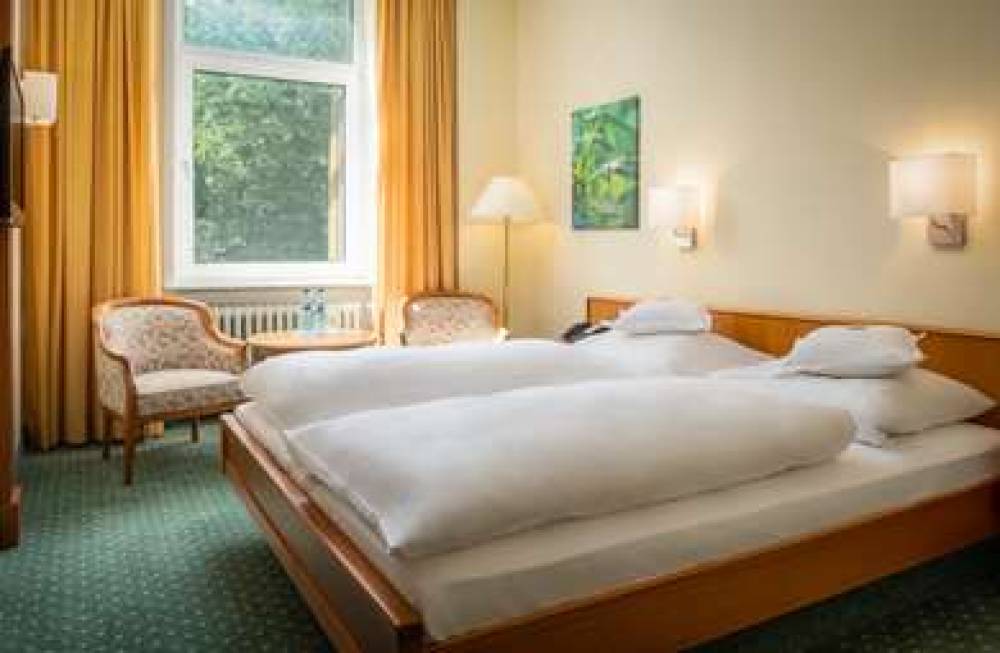 Parkhotel Am Taunus 7