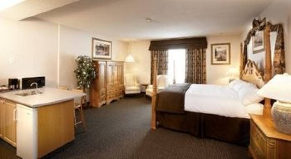 PETAWAWA RIVER INN AND SUITES 7