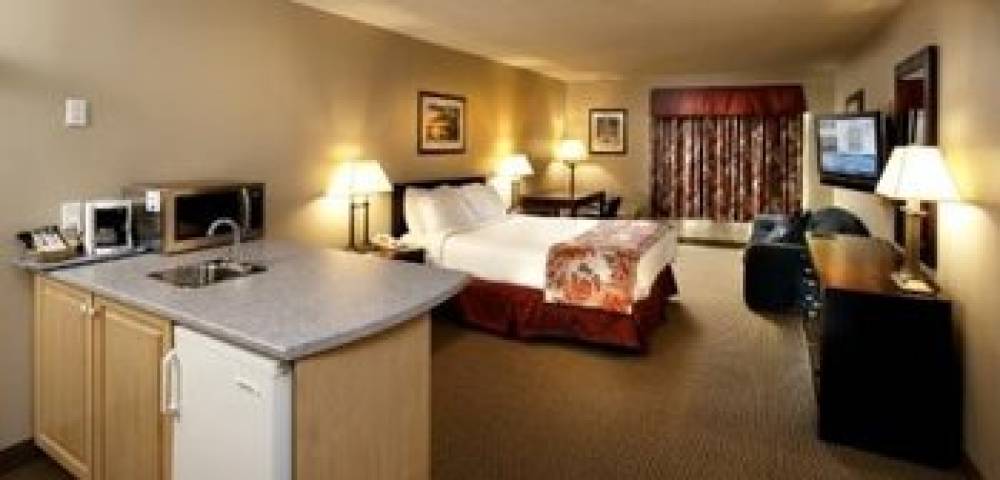 PETAWAWA RIVER INN AND SUITES 6