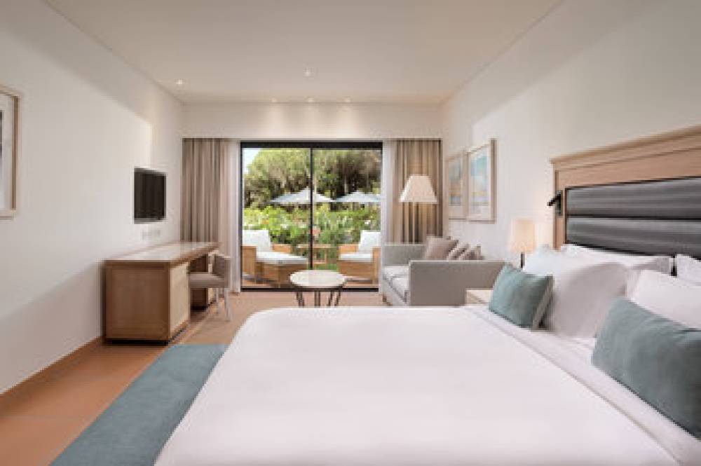 Pine Cliffs Ocean Suites, A Luxury Collection Resort & Spa, Algarve 8