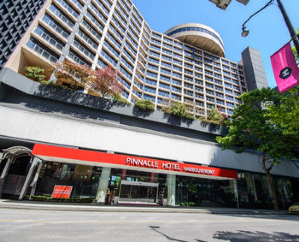 PINNACLE HOTEL VANCOUVER 1