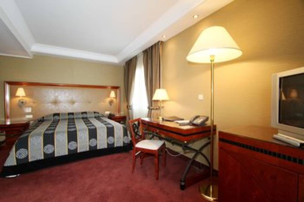 PIRAEUS THEOXENIA HOTEL 5