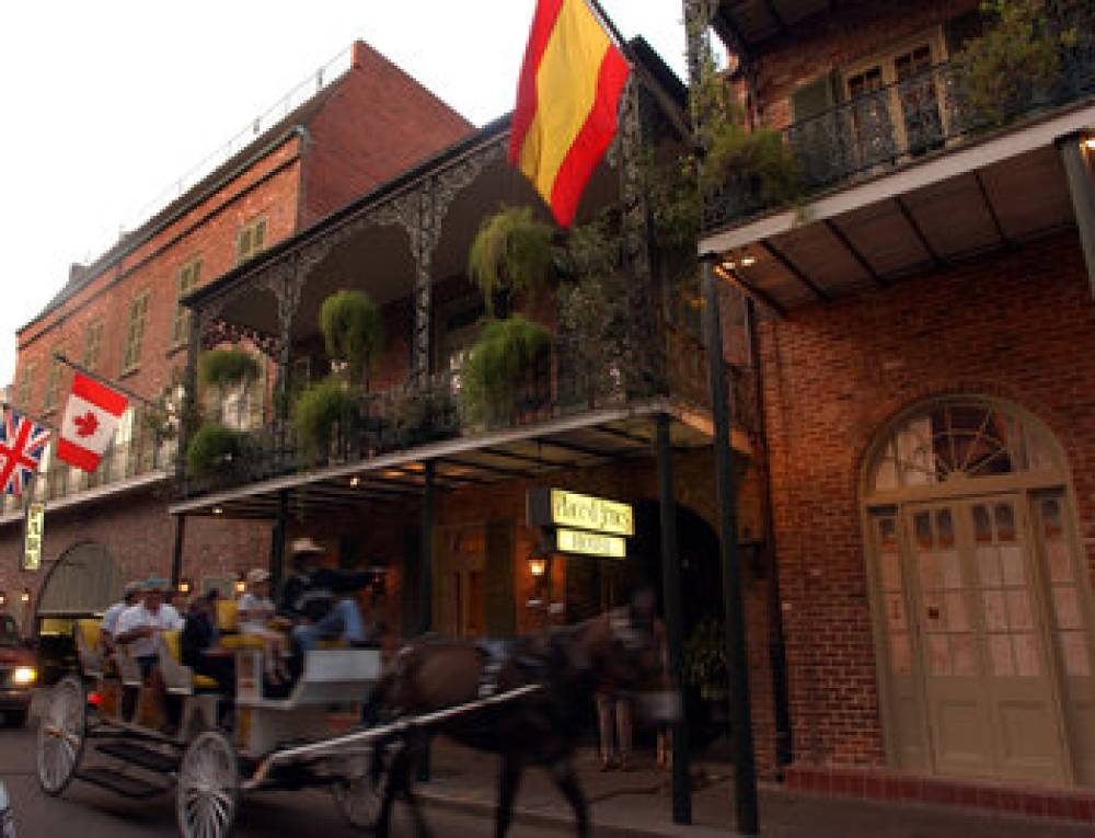 PLACE D  ARMES FRENCH QUARTER 1