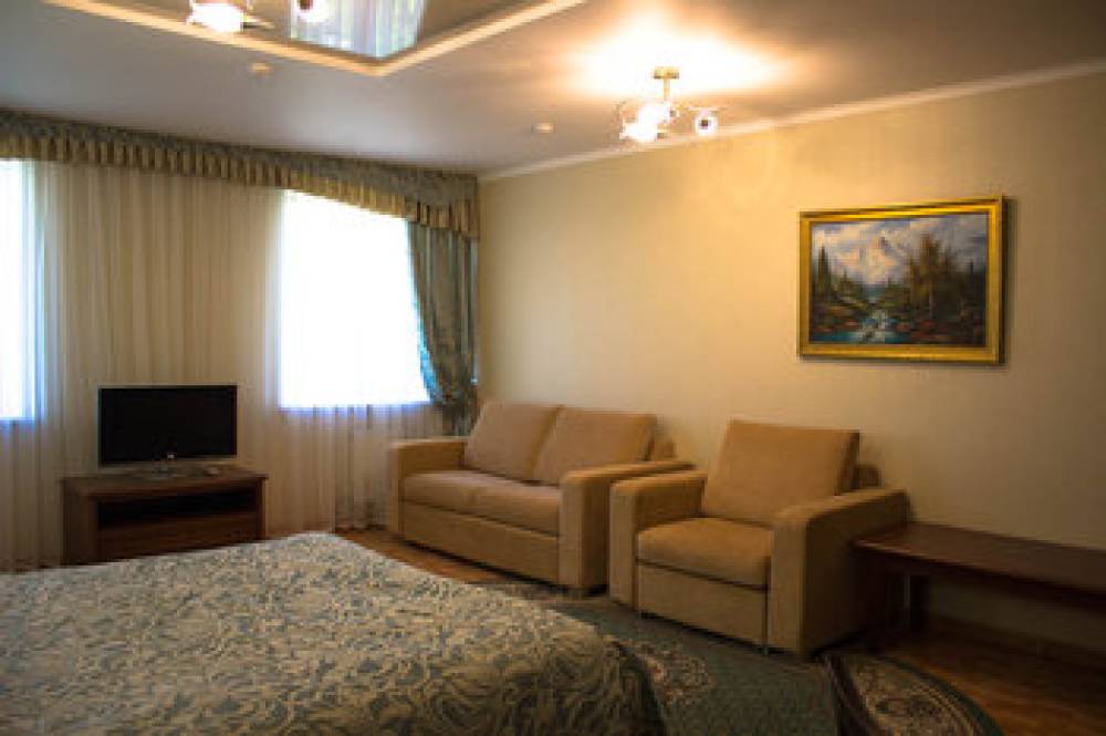 Platan Yuzhniy Hotel 10