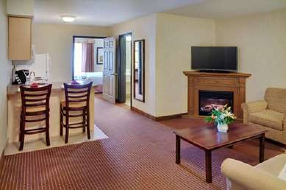 Pomeroy Inn And Suites Dawson Creek 10