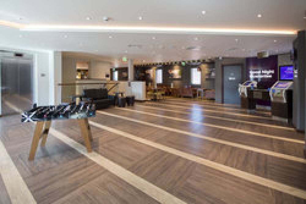 PREMIER INN ADDLESTONE 2