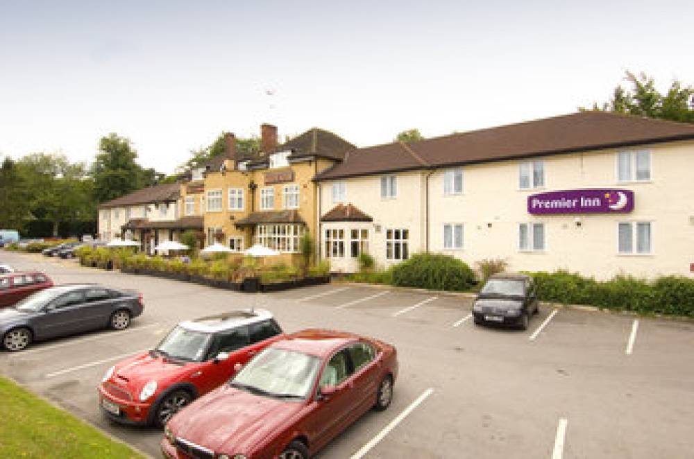 PREMIER INN BAGSHOT 1