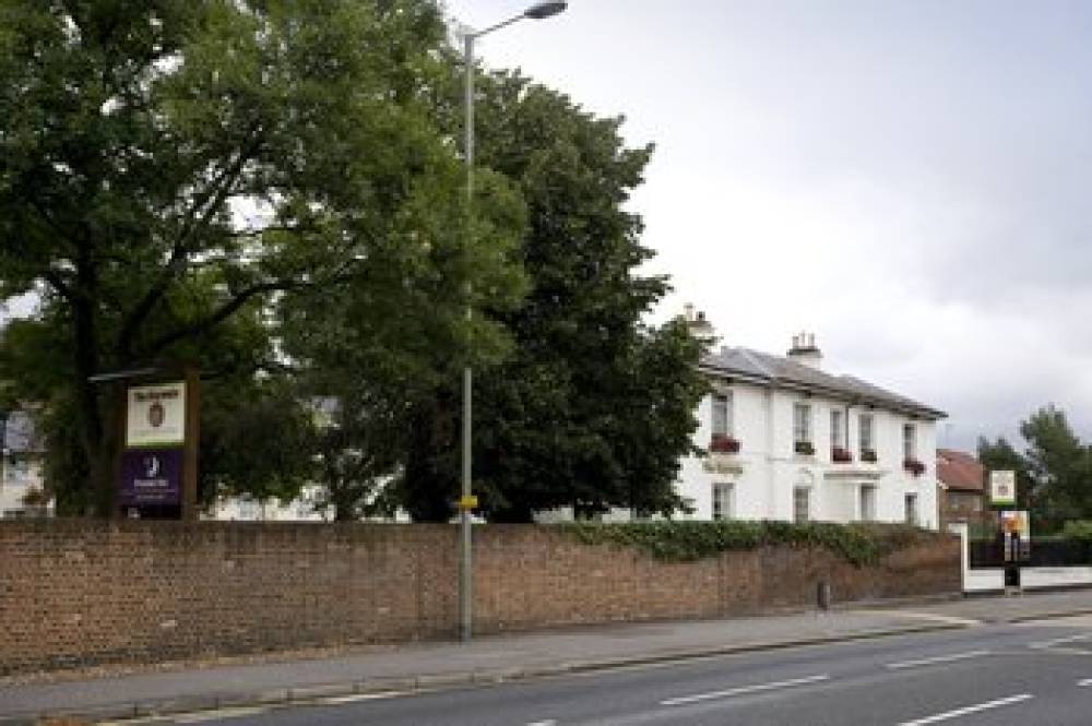 PREMIER INN EPSOM CENTRAL 2