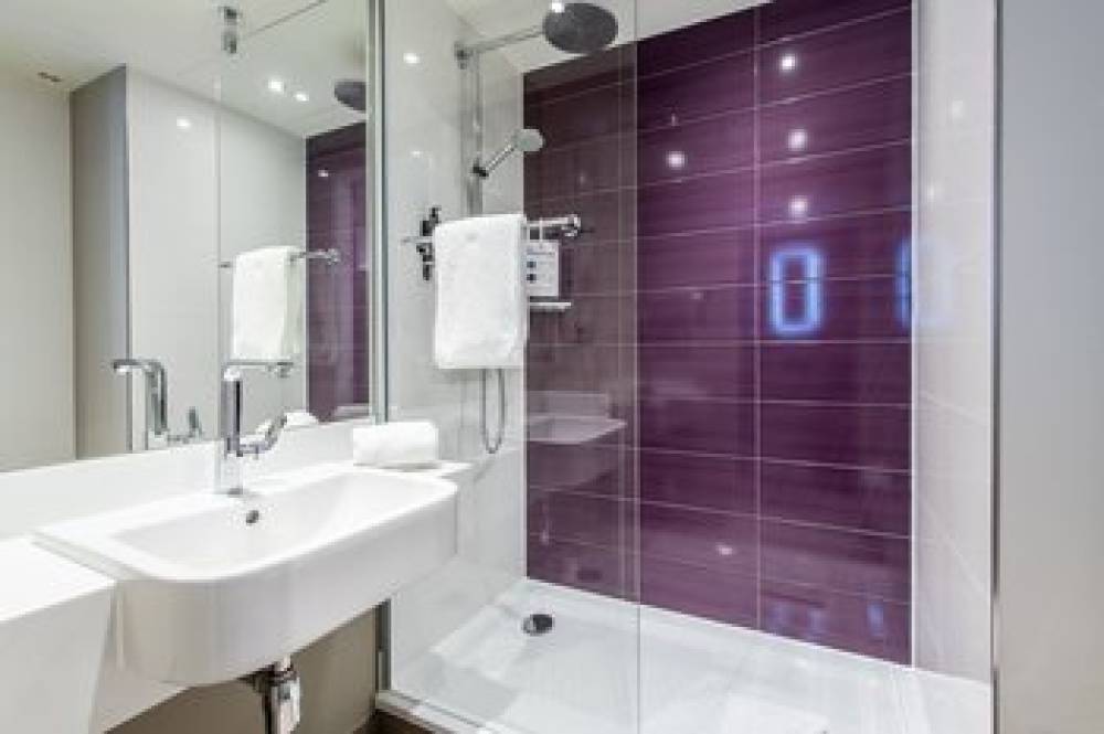 PREMIER INN ESSEN CITY CENTRE 10